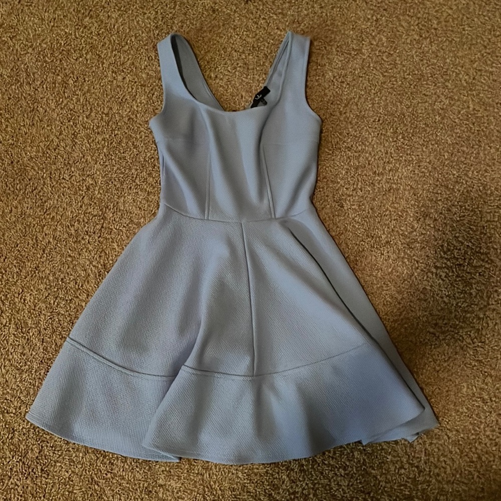 LuLu’s light blue dress